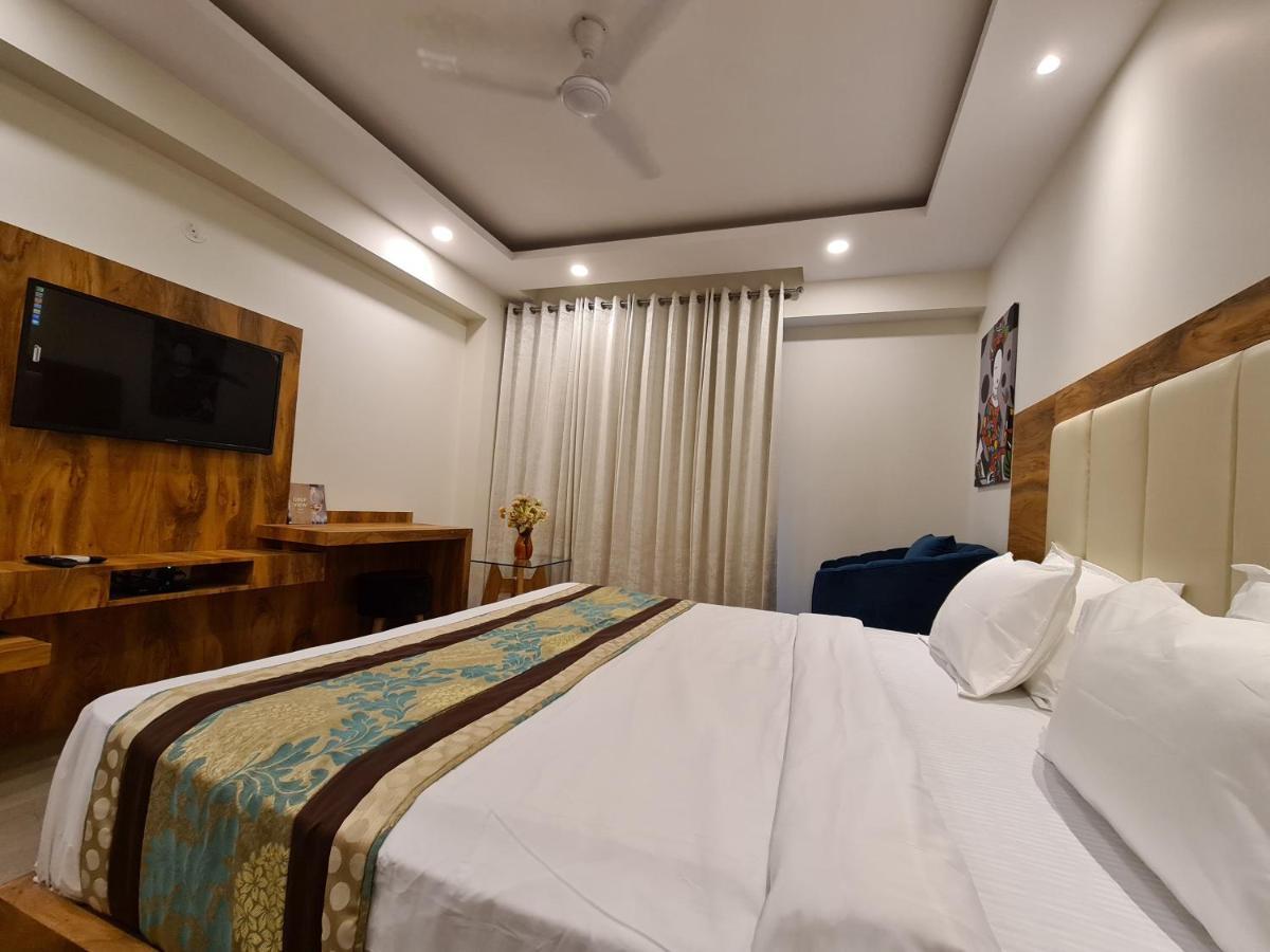 Hotel Golf View Sakura-Golf Course Road คูร์เคาน์ ภายนอก รูปภาพ